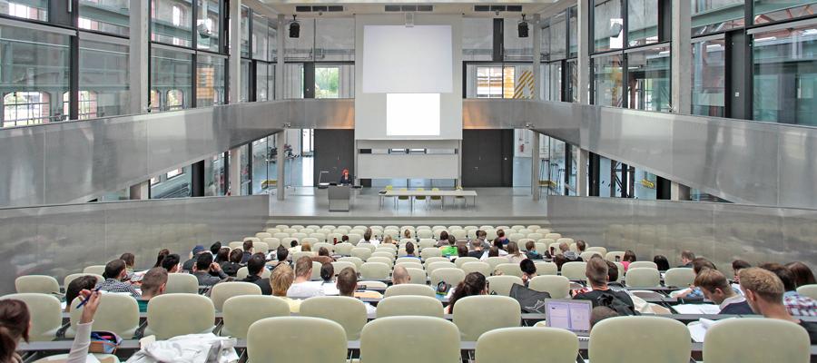 Hörsaal der Technischen Hochschule Wildau